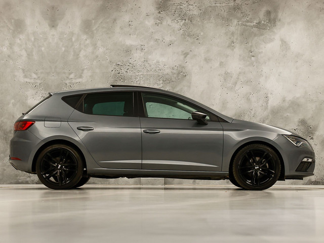 Foto 8 van SEAT Leon 1.4 TSI FR Intense Sport 150Pk Automaat (SCHUIFDAK, APPLE CARPLAY, KEYLESS, CAMERA, STOELV
