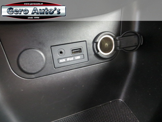 Foto 5 van Kia Picanto 1.2 CVVT ISG Comfort Pack 5 deurs ,airco ,nl-auto ,nw koppeling