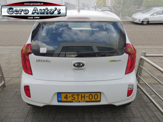Foto 2 van Kia Picanto 1.2 CVVT ISG Comfort Pack 5 deurs ,airco ,nl-auto ,nw koppeling