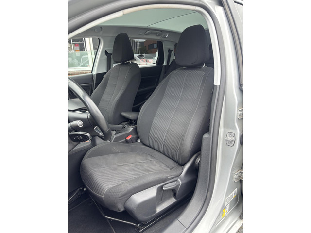 Foto 8 van Peugeot 308 SW 1.6 BlueHDI Blue Lease Executive |Navigatie|Bleutooth| Nieuwe APK