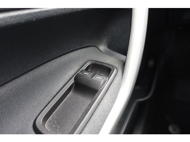 Foto 2 van Ford Fiesta 1.6 TDCi ECOnetic Titanium