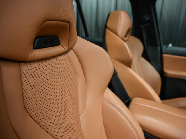 Foto 4 van BMW X5 xDrive45e High Executive Panoramadak | M-Performance Seats | NL-Auto | Dealeronderhouden | Ca