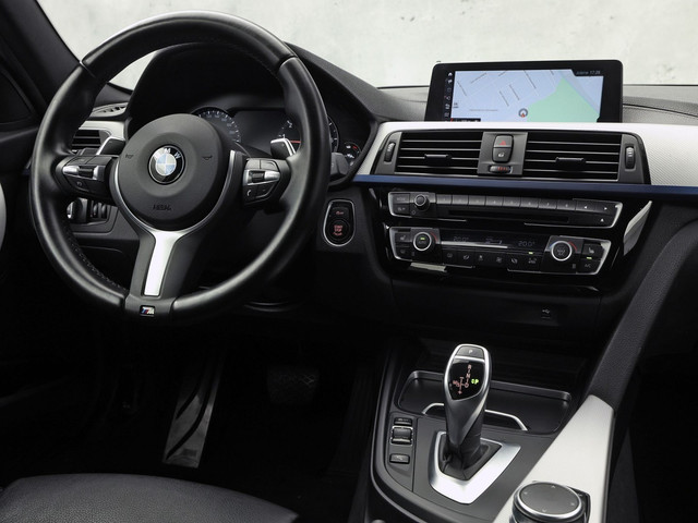 Foto 5 van BMW 3 Serie 320i M Sport 184Pk Automaat (VIRTUAL COCKPIT, M PAKKET, GROOT NAVI, STOELVERWARMING, SPO