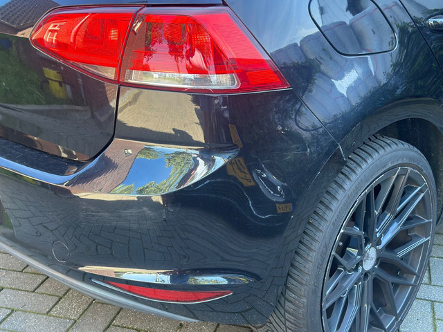 Foto 3 van Volkswagen Golf 1.6 TDI Bluetooth - Navi - Elektr ramen