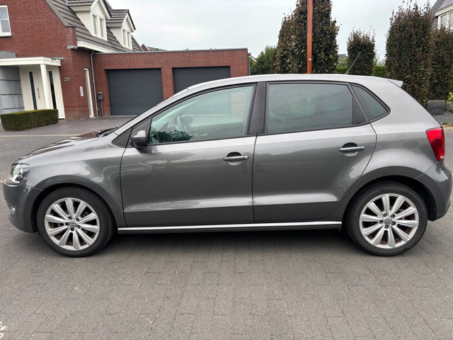 Foto 7 van Volkswagen Polo 1.4-16V Highline leder a.p.k 2027 airco