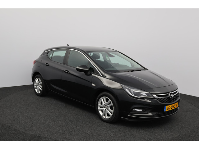 Foto 2 van Opel Astra 1.4 Turbo Business+/ 5-Drs/ 150PK!/ DAB+/ Apple + Android/ Navi/ PDC V+A/ Airco/ Cruise/