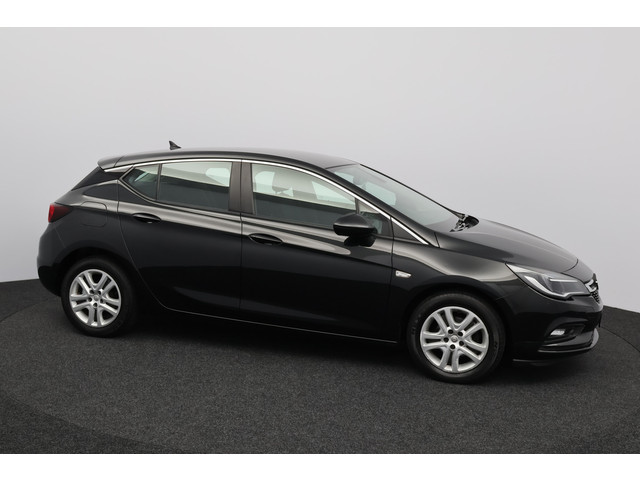Foto 7 van Opel Astra 1.4 Turbo Business+/ 5-Drs/ 150PK!/ DAB+/ Apple + Android/ Navi/ PDC V+A/ Airco/ Cruise/