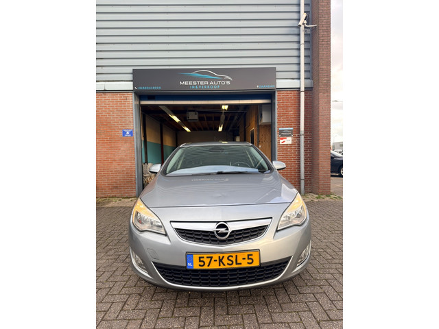 Foto 2 van Opel Astra 1.6 Cosmo PARKEERSENSOR/AIRCO