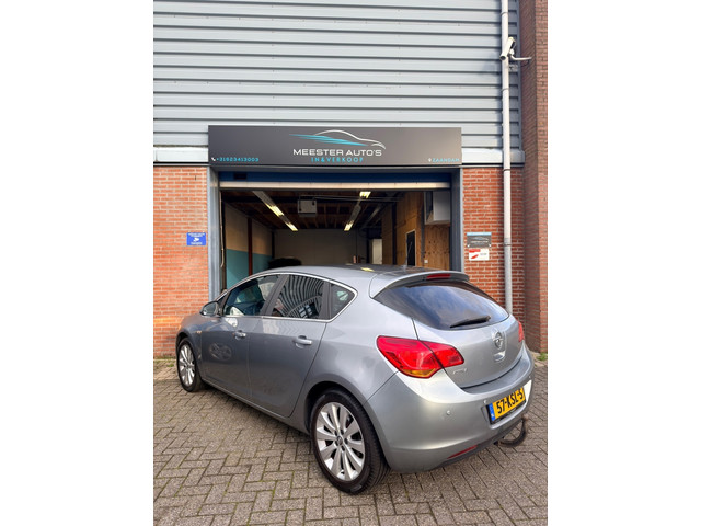 Foto 5 van Opel Astra 1.6 Cosmo PARKEERSENSOR/AIRCO