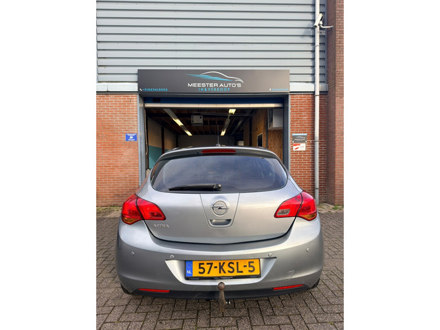 Foto 6 van Opel Astra 1.6 Cosmo PARKEERSENSOR/AIRCO