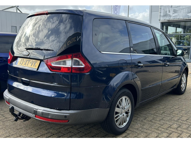 Foto 2 van Ford Galaxy 2.0-16V Ghia 145PK | 7 Persoons | NL AUTO | NAP | Trekhaak | Climate Control | Cruise Co