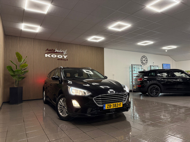 Foto 5 van Ford Focus Wagon 1.0 EcoBoost Titanium Business * Automaat / Carplay / Navigatie / LM Velgen / NL Au