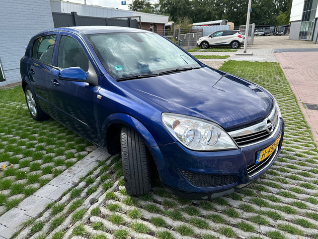 Foto 7 van Opel Astra MET AIRCO & EVT NIEUW APK!