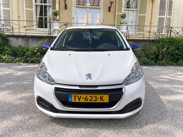 Foto 6 van Peugeot 208 1.2 PureTech Like 5DRS AIRCO ADVERTENTIE LEZEN !