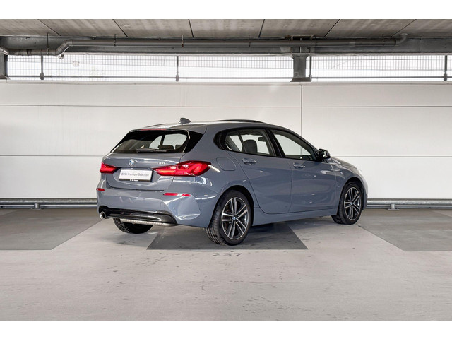 Foto 6 van BMW 1 Serie 118i