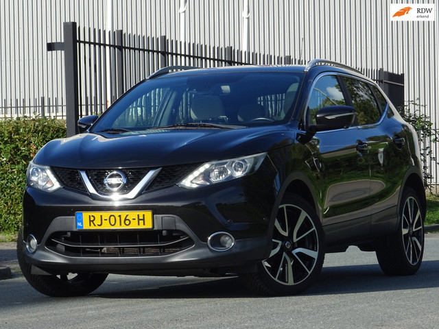 Foto 2 van Nissan Qashqai 1.2 Connect Edition PANORAMA & FULL OPTIONS