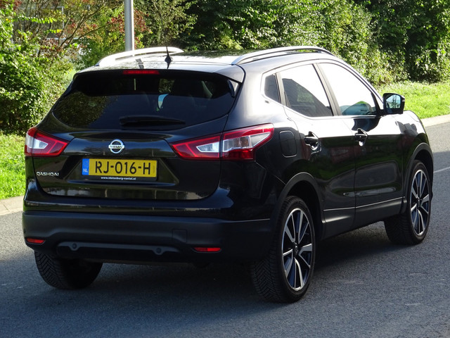 Foto 3 van Nissan Qashqai 1.2 Connect Edition PANORAMA & FULL OPTIONS