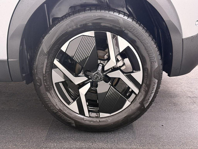 Foto 6 van Peugeot 2008 1.2 Hybrid 145 GT 360.Camera/Ad.Cruise/Led.Matrix/ Nav/Ecc/CarPlay/Keyless