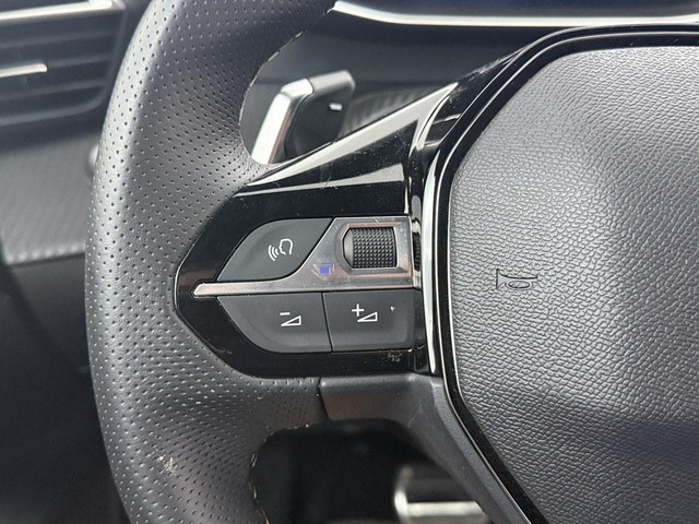 Foto 8 van Peugeot 2008 1.2 Hybrid 145 GT 360.Camera/Ad.Cruise/Led.Matrix/ Nav/Ecc/CarPlay/Keyless