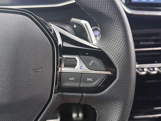 Foto 9 van Peugeot 2008 1.2 Hybrid 145 GT 360.Camera/Ad.Cruise/Led.Matrix/ Nav/Ecc/CarPlay/Keyless