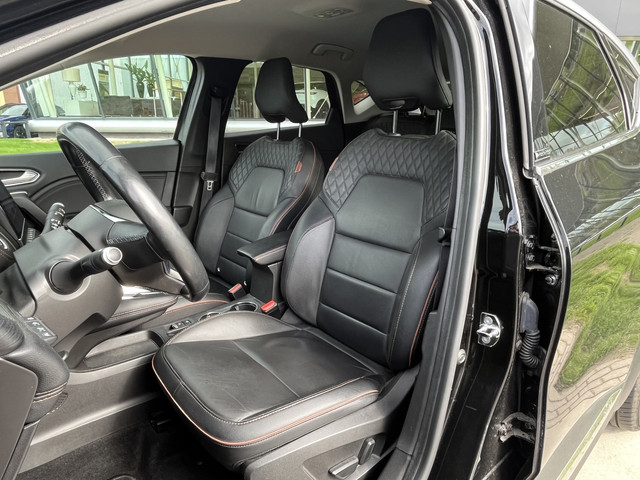Foto 10 van Renault Captur 1.6 E-Tech Plug-in Hybrid 160PK Initiale Paris / Trekhaak / 360 Camera / Stoeverw. /
