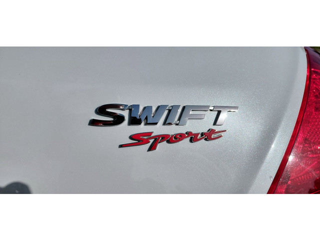 Foto 5 van Suzuki Swift 1.6 Sport Supergave, sportieve en mooie auto.