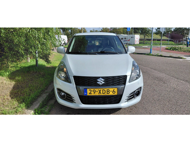 Foto 8 van Suzuki Swift 1.6 Sport Supergave, sportieve en mooie auto.