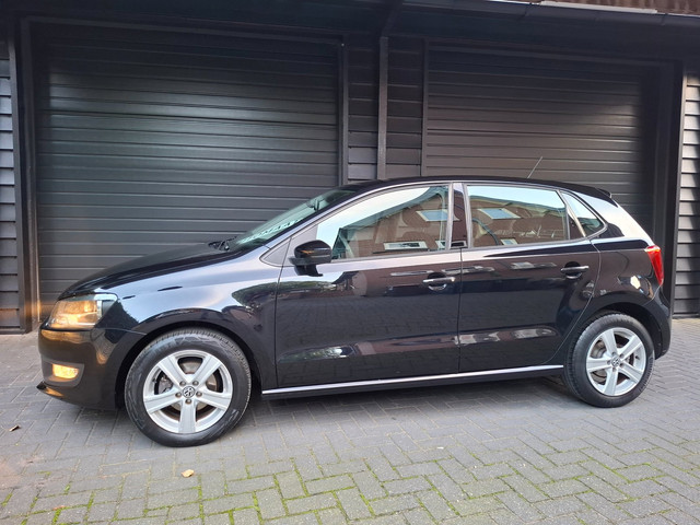 Foto 10 van Volkswagen Polo 1.2 TSI Comfortline DSG automaat Carplay 1e eig etc