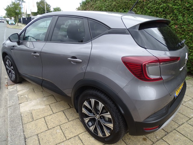 Foto 3 van RENAULT CAPTUR 1.6 1.6 E-Tech PLUG-IN Hybrid 145  Evolution - Navi-Led-Carplay-Cruise-Came