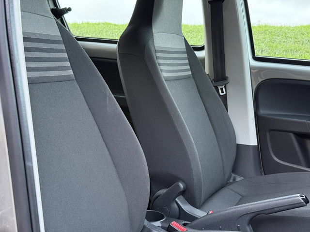Foto 7 van Volkswagen Up! 1.0 BMT move up! | DAB | LED | NAP | BT