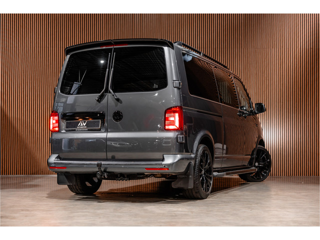 Foto 7 van Volkswagen Transporter T6 2.0 TDI L2H1 DC 4Motion Highline | Schuifdak | ACC | Bi-Xenon | L+R Schuif
