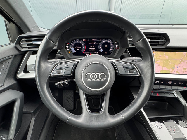 Foto 8 van Audi A3 Limousine 30 TFSI AUTOMAAT * Carplay * Climate Control * Parkeersensoren *