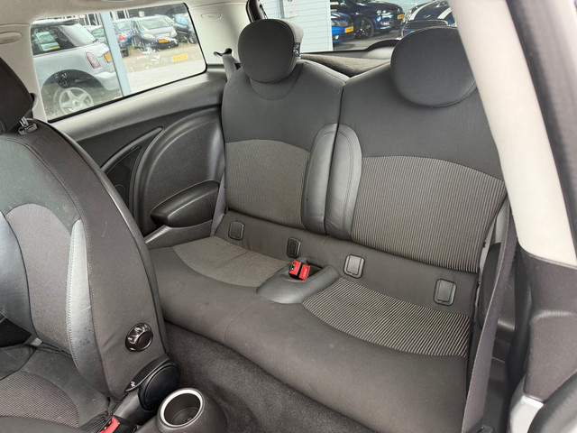Mini 3-Deurs 1.6 Cooper Chili/ airco/ cruise/ dealer onderhouden/ NAP/motor pas vervangen/6 maanden