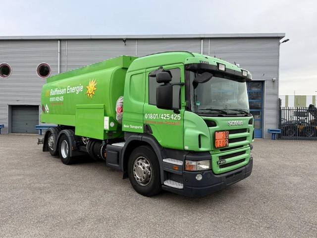 Foto 3 van Scania P400 / RETARDER / GERMAN TRUCK / LIFT+LENKACHSE / 3 COMPARTIMENTS / 20540 LITER TOTAL / AIRCO