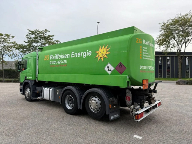 Foto 4 van Scania P400 / RETARDER / GERMAN TRUCK / LIFT+LENKACHSE / 3 COMPARTIMENTS / 20540 LITER TOTAL / AIRCO