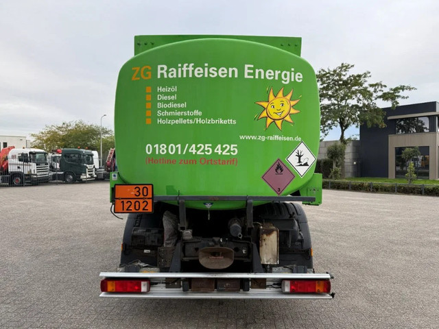 Foto 5 van Scania P400 / RETARDER / GERMAN TRUCK / LIFT+LENKACHSE / 3 COMPARTIMENTS / 20540 LITER TOTAL / AIRCO