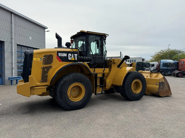 Foto 9 van Caterpillar 950M / 14745 HOURS / 186 KW / CENTRAL LUBRICATION SYSTEM / AIRCO / GOOD CONDITION / 2019