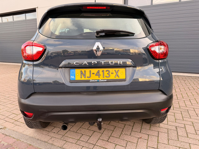 Foto 6 van Renault Captur 0.9 TCe /Navi/Cruise-c/Led/Airco/Trekhaak/AUX/Dealer-onderhouden