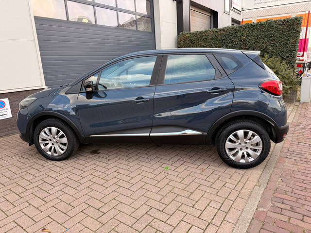 Foto 5 van Renault Captur 0.9 TCe /Navi/Cruise-c/Led/Airco/Trekhaak/AUX/Dealer-onderhouden