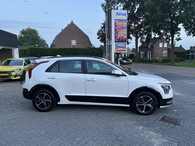 Foto 8 van Kia Niro 1.6 GDi Hybrid DynamicLine