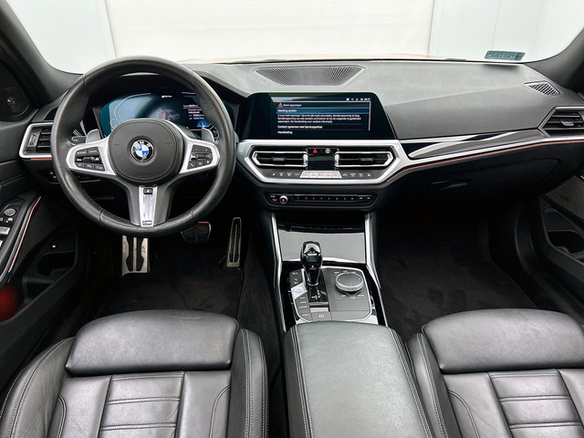 Foto 5 van BMW 3-serie 330e M-Sport | Schuifdak | Harman/Kardon | Camera | Adaptive Cruise | Stoelverwarming