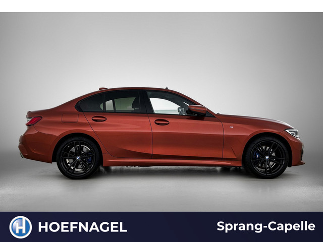 Foto 10 van BMW 3-serie 330e M-Sport | Schuifdak | Harman/Kardon | Camera | Adaptive Cruise | Stoelverwarming