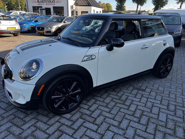 Foto 6 van MINI 3-Deurs 1.6 Cooper S Westminster