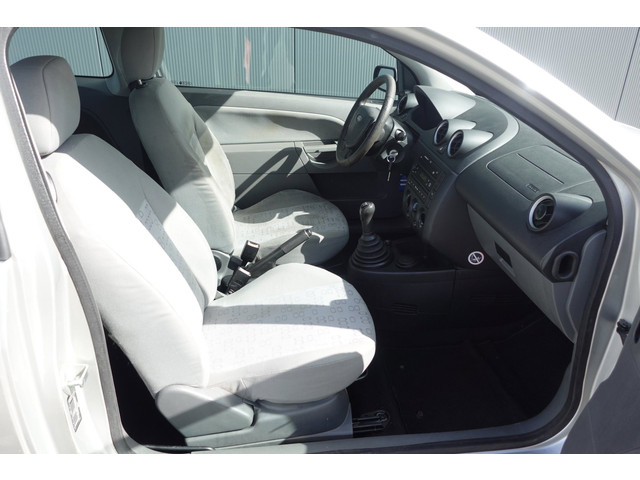 Foto 6 van Ford Fiesta 1.25-16V Centennial