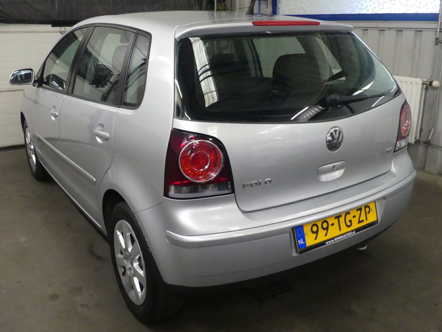 Foto 7 van Volkswagen Polo 1.4-16V Optive - Airco - Weinig Km Nap