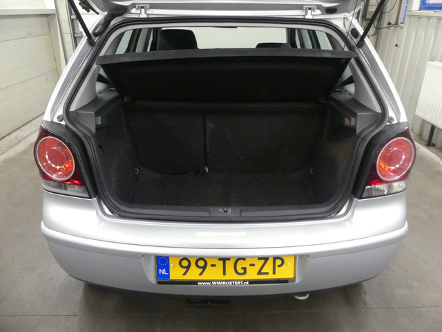 Foto 8 van Volkswagen Polo 1.4-16V Optive - Airco - Weinig Km Nap