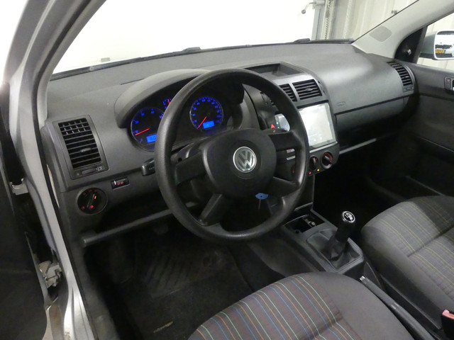 Foto 9 van Volkswagen Polo 1.4-16V Optive - Airco - Weinig Km Nap