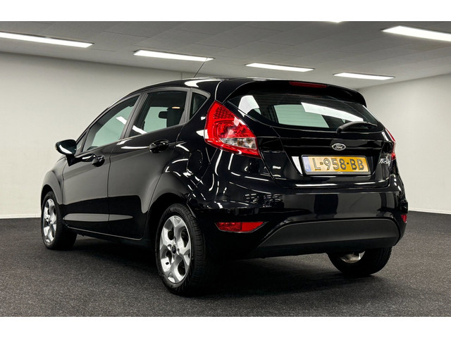 Foto 6 van Ford Fiesta 1.25 Trend*Navi*Carplay*DBriemVV*Stoelverwarming!