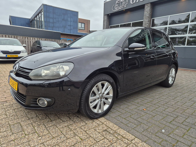 Foto 2 van Volkswagen Golf 1.4 TSI Style schuifdak automaat 114 dkm