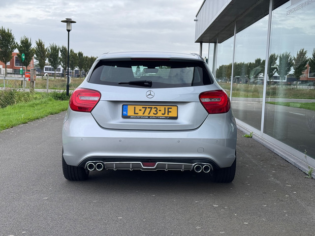 Foto 4 van Mercedes-Benz A-klasse 180 Style